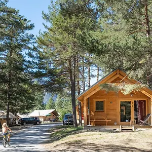 Camping Huttopia La Clarée ***