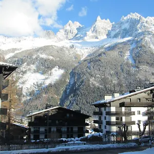 https://apartment-le-pied-du-brevent.hotels-rhonealpes.com