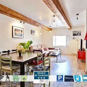 https://les-marches-de-st-charles-100m2.fr-provencehotel.com
